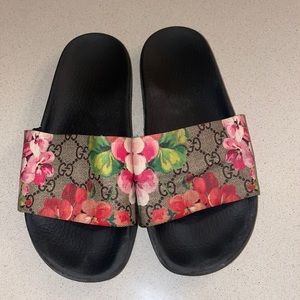 gucci floral slides